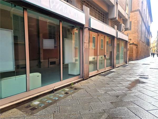  Immobile in Locazione nel Centro Storico