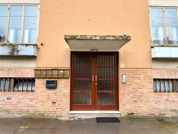 TRILOCALE IN VENDITA CON ORTO A POVIGLIO