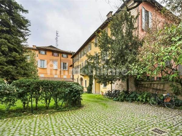 APPARTAMENTO IN AFFITTO A REGGIO EMILIA IN CENTRO STORICO