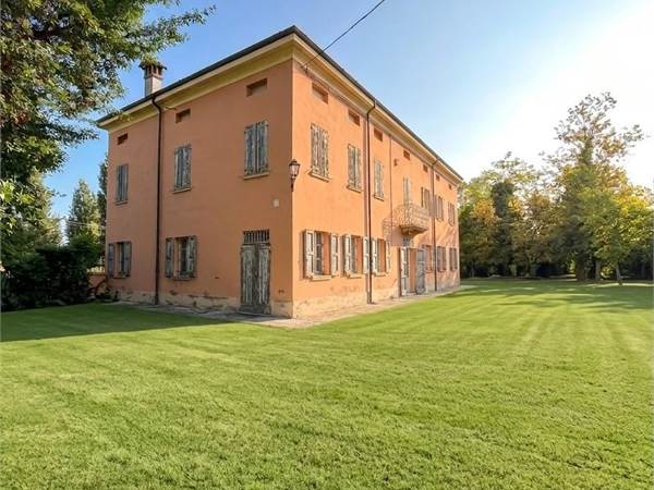 a Villa d’Epoca 485 mq con Parco 1.800 mq –Marzaglia(MO) Ideale Ricettivo, Sede o Poliambulatorio